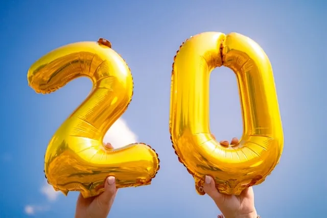 How To Deflate Foil Balloons Without Damaging Them