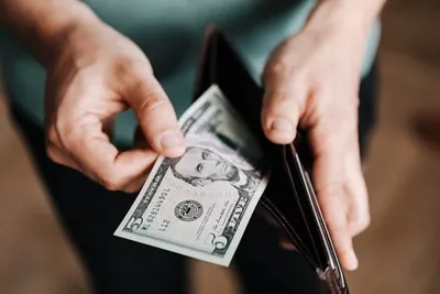 Card Holder Vs Wallet: Major Differences, Safety, Size Comparison, And Materials Card Holder Vs Wallet: Major Differences, Safety, Size Comparison, And Materials