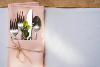 How To Wrap Silverware In A Napkin: Easy Step-By-Step Guide