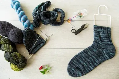 How To Knit Socks For Beginners And Make Your First Pair With Confidence
