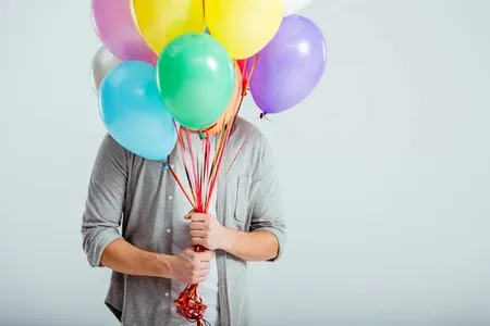 How To Decorate With Balloons Without Helium: Using Simple Party Ideas