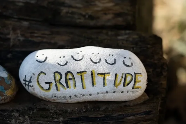 What Is A Gratitude Journal? Science Backed Benefits And Positive Brain Changes