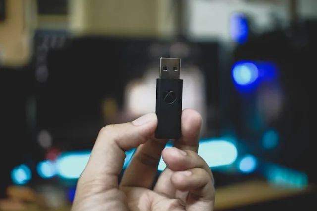 How Long Do Flash Drives Last: What Affects Data Retention