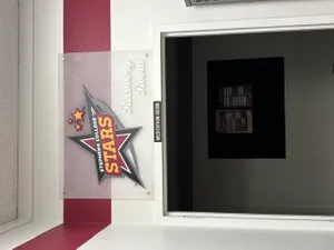 ImprintNow.Com - 3D Acrylic Signs