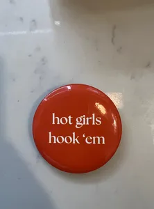 ImprintNow.Com - Magnetic Badge