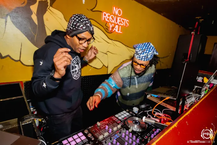 ImprintNow.Com - Custom Neon Sign