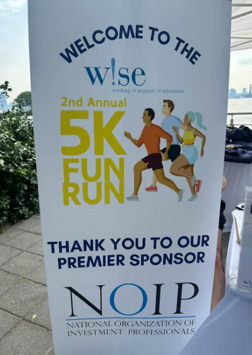 ImprintNow.Com - Roll Up Banner Stands