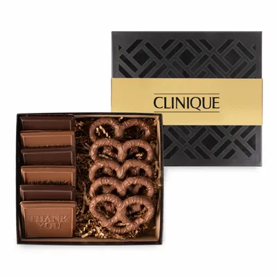 Cookie and Confection Set with Pretzels-Gold