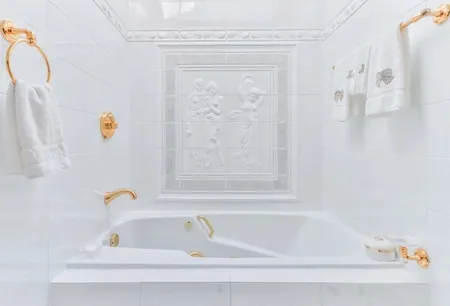 How To Whiten Towels Without Bleach: For Cleaner And Brighter Whites