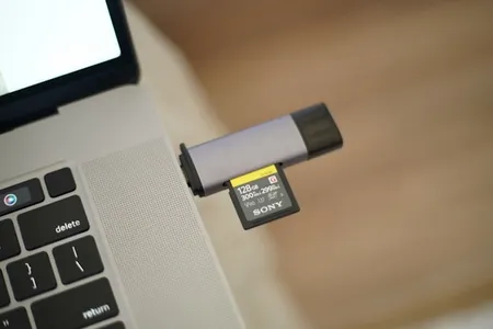 Flash Drive Vs Thumb Drive: Finding the Best Fit for Your Storage Needs