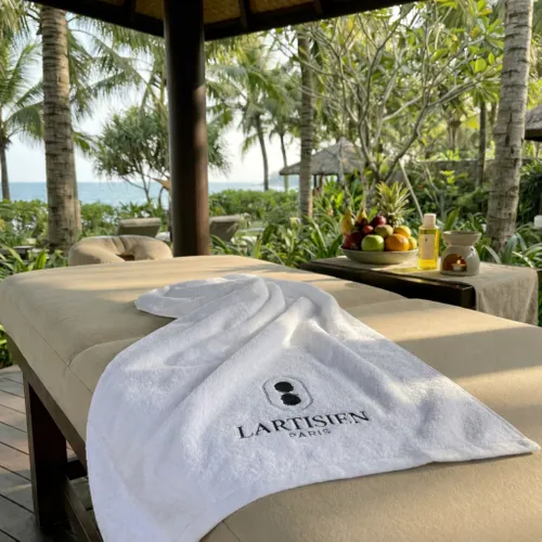 Custom Bathroom Towels - Imprint Now